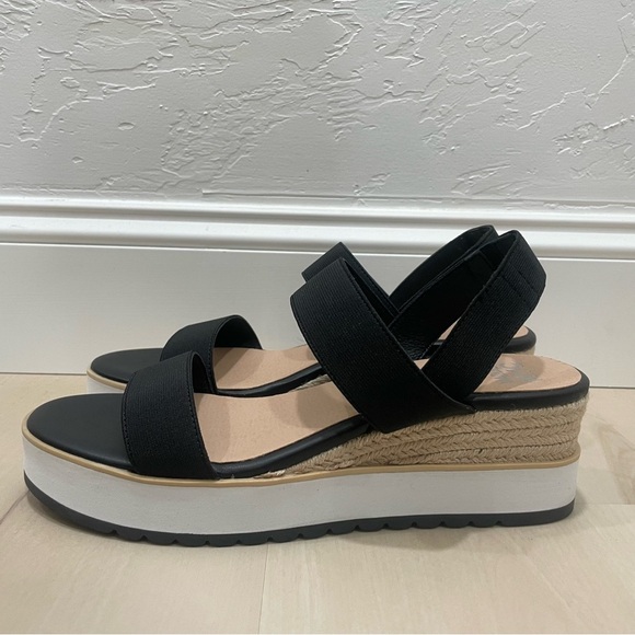 NWT Madden NYC Women’s Size 10 Talla Wedge Sandals Strap Black White Cream - Picture 4 of 13